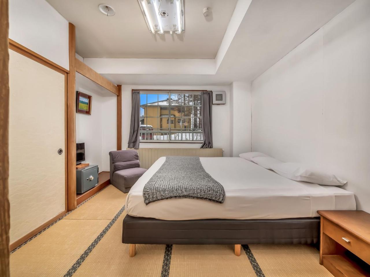 Hotel Madarao Iiyama Экстерьер фото